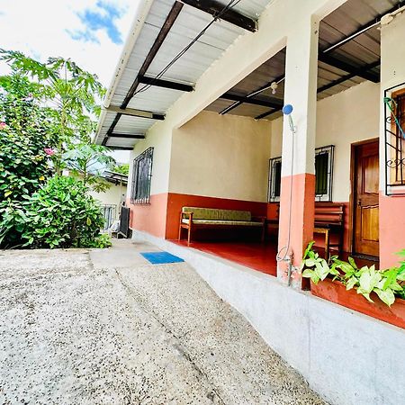 Casa Independiente Puerto Ayora  Extérieur photo
